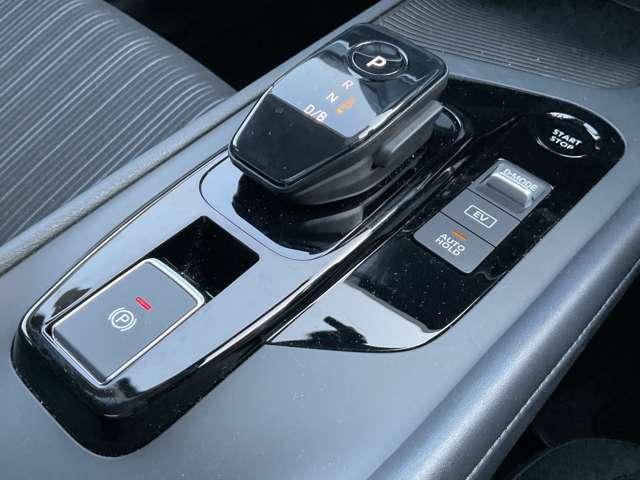 ノート 1.2 X メモリーナビ ETC2.0 元展示・試乗車メモリーナビ 純正フロント・車室内ドライブレコーダー ETC2.0 オートマチックハイビーム インテリジェントキー エマージェンシーブレーキ 踏み間違い防止装置 車線逸脱防止警報(13枚目)