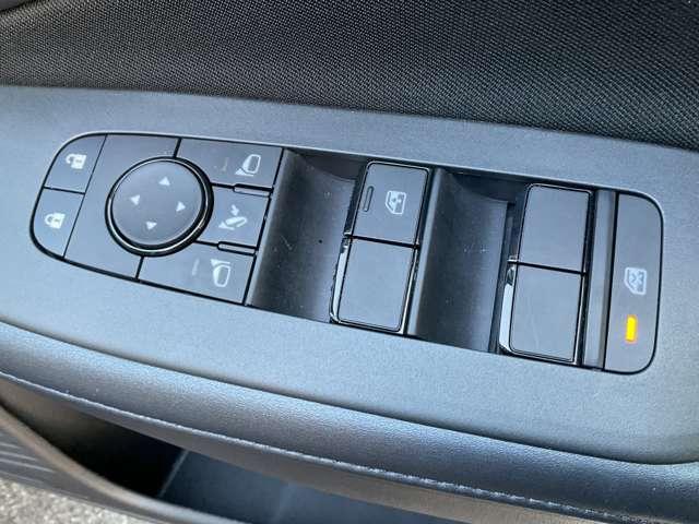 ノート 1.2 X メモリーナビ ETC2.0 元展示・試乗車メモリーナビ 純正フロント・車室内ドライブレコーダー ETC2.0 オートマチックハイビーム インテリジェントキー エマージェンシーブレーキ 踏み間違い防止装置 車線逸脱防止警報(24枚目)