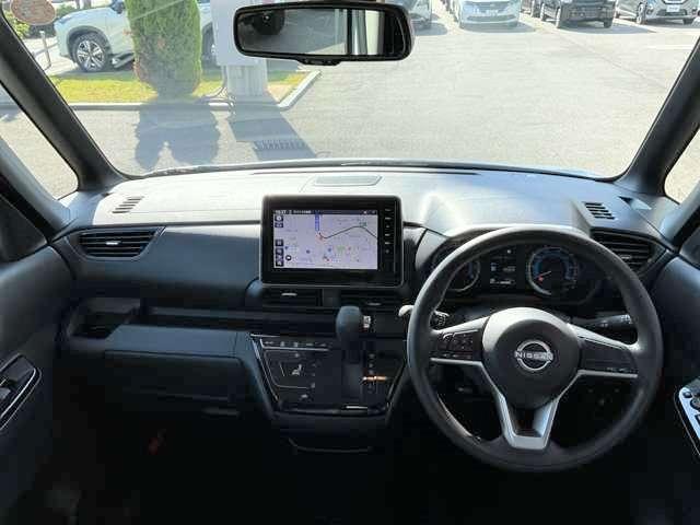 ルークス 660 ハイウェイスターX メモリーナビ/アラウンドビューモニター/純正フロント・車室内ドライブレコーダー/ハイビームアシスト/左側オートスライドドア/エマージェンシーブレーキ/踏み間違い防止装備/SOSコール/インテリキー(4枚目)