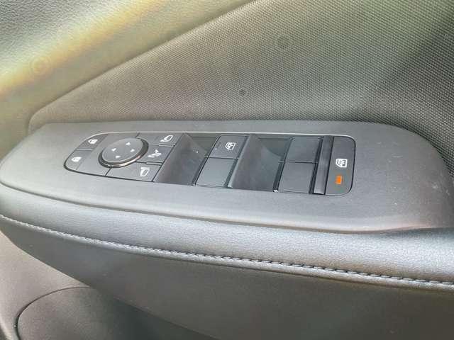 ノート 1.2 X @メモリーナビ エマージェンシーブレーキ/踏み間違え防止アシスト/横滑り防止装置/メモリーナビ/アラウンドビューモニター/ETC/LEDヘッドライト/インテリジェントキ/前方室内ドライブレコーダー/オートホースド(12枚目)