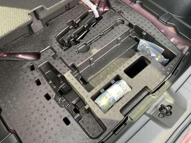 ノート 1.2 X @メモリーナビ エマージェンシーブレーキ/踏み間違え防止アシスト/横滑り防止装置/メモリーナビ/アラウンドビューモニター/ETC/LEDヘッドライト/インテリジェントキ/前方室内ドライブレコーダー/オートホースド(41枚目)