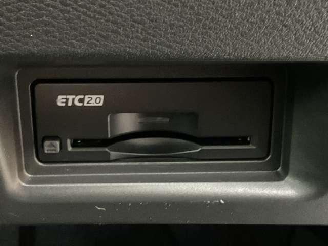 セレナ 1.4 e-POWER ハイウェイスターV プロパイロット/エマージェンシーブレーキ/踏み間違え防止アシス/車線逸脱警報/横滑り防止装置/メモリーナビ/アラウンドビューモニター/両側オートスライドドア/LEDヘッドライト/ETC2.0(14枚目)