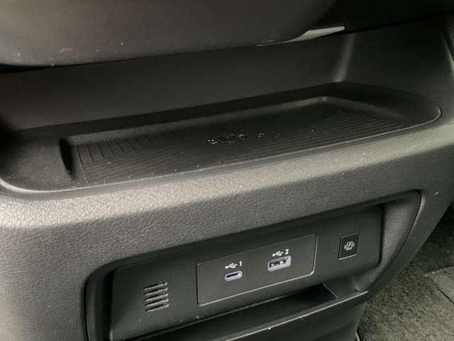 セレナ 1.4 e-POWER ハイウェイスターV プロパイロット/エマージェンシーブレーキ/踏み間違え防止アシス/車線逸脱警報/横滑り防止装置/メモリーナビ/アラウンドビューモニター/両側オートスライドドア/LEDヘッドライト/ETC2.0(32枚目)