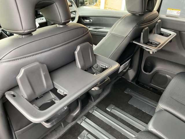 セレナ 1.4 e-POWER ハイウェイスターV プロパイロット/エマージェンシーブレーキ/踏み間違え防止アシス/車線逸脱警報/横滑り防止装置/メモリーナビ/アラウンドビューモニター/両側オートスライドドア/LEDヘッドライト/ETC2.0(35枚目)