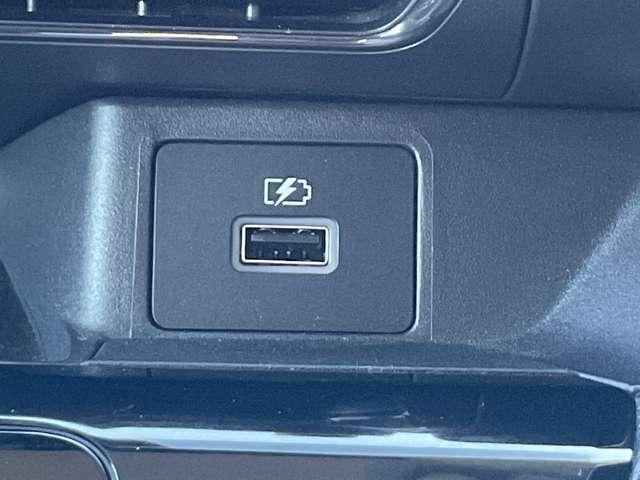 デイズ ６６０　Ｘ　エマージェンシーブレーキ／踏み間違え防止／横滑り防止装置／メモリーナビ／バックカメラ／インテリジェントキー／アイドリングストップ（18枚目）