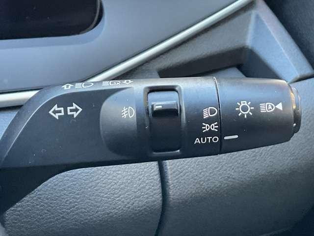 ノート １．２　Ｘ　メモリーナビ　プロパイロット　エマージェンシーブレーキ／踏み間違え防止／車線逸脱警報／横滑り防止装置／メモリーナビ／アラウンドビューモニター／ＥＴＣ２．０／ＬＥＤヘッドライト／インテリジェントキー／ＳＯＳコール（22枚目）