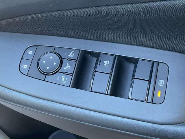 ノート １．２　Ｘ　メモリーナビ　プロパイロット　エマージェンシーブレーキ／踏み間違え防止／車線逸脱警報／横滑り防止装置／メモリーナビ／アラウンドビューモニター／ＥＴＣ２．０／ＬＥＤヘッドライト／インテリジェントキー／ＳＯＳコール（25枚目）