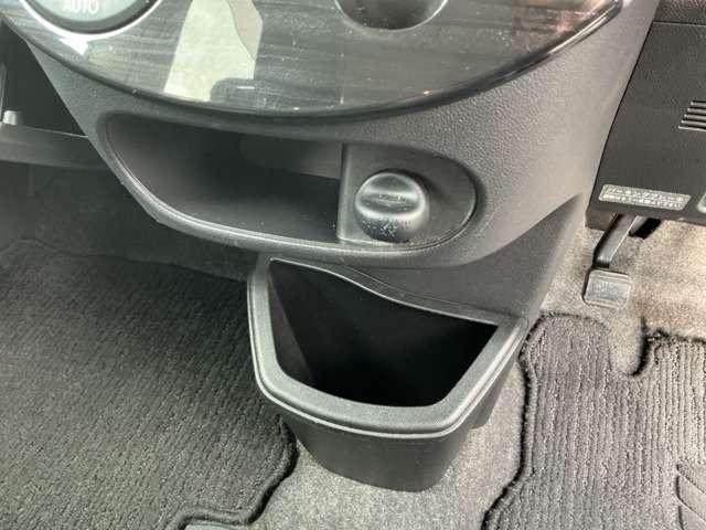 タント ６６０　カスタム　ＲＳ　トップエディション　ＳＡＩＩ　メモリーナビ　バックモニター　両側オートスライドドア　ＬＥＤヘッドライト　ＣＤ・ＤＶＤ再生可能　スマートキー　エマージェンシーブレーキ　純正アルミホイール（17枚目）