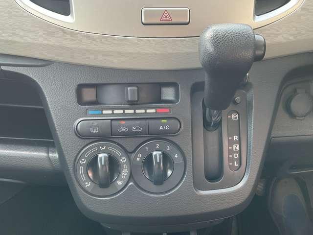 ワゴンR 660 FA 運転席・助手席エアバック/ABS/マニュアルエアコン/パワステ/パワーウインドウ/リモコンキー/CDチューナー(11枚目)