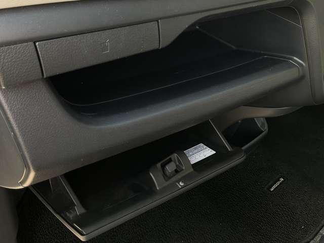 ワゴンR 660 FA 運転席・助手席エアバック/ABS/マニュアルエアコン/パワステ/パワーウインドウ/リモコンキー/CDチューナー(16枚目)