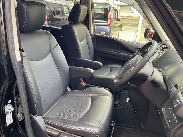 セレナ HWS Vセレ+セーフティII Sハイ クロスギアパッケージ メモリーナビ/アラウンドビューモニター/ETC/LEDヘッドライト/社外フロントドライブレコーダー/防水シート/両側オートスライドドア/エマージェンシーブレーキ/横滑り防止装置/アイドリングストップ(5枚目)