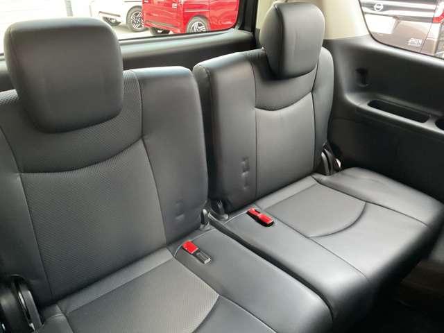 セレナ HWS Vセレ+セーフティII Sハイ クロスギアパッケージ メモリーナビ/アラウンドビューモニター/ETC/LEDヘッドライト/社外フロントドライブレコーダー/防水シート/両側オートスライドドア/エマージェンシーブレーキ/横滑り防止装置/アイドリングストップ(9枚目)