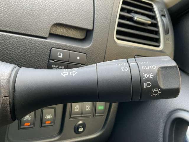 セレナ HWS Vセレ+セーフティII Sハイ クロスギアパッケージ メモリーナビ/アラウンドビューモニター/ETC/LEDヘッドライト/社外フロントドライブレコーダー/防水シート/両側オートスライドドア/エマージェンシーブレーキ/横滑り防止装置/アイドリングストップ(22枚目)