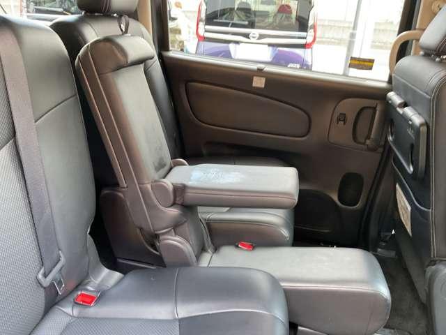 セレナ HWS Vセレ+セーフティII Sハイ クロスギアパッケージ メモリーナビ/アラウンドビューモニター/ETC/LEDヘッドライト/社外フロントドライブレコーダー/防水シート/両側オートスライドドア/エマージェンシーブレーキ/横滑り防止装置/アイドリングストップ(36枚目)