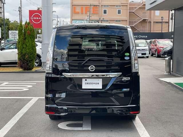 セレナ HWS Vセレ+セーフティII Sハイ クロスギアパッケージ メモリーナビ/アラウンドビューモニター/ETC/LEDヘッドライト/社外フロントドライブレコーダー/防水シート/両側オートスライドドア/エマージェンシーブレーキ/横滑り防止装置/アイドリングストップ(51枚目)