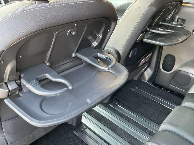 セレナ 2.0 ハイウェイスター V メモリーナビ/プロパイロット/ETC/両側オートスライドドア/LEDヘッドライト/フルセグTV/純正アルミホイール/エマージェンシーブレーキ/踏み間違い防止装置/横滑り防止装置/ハイビームアシスト(28枚目)