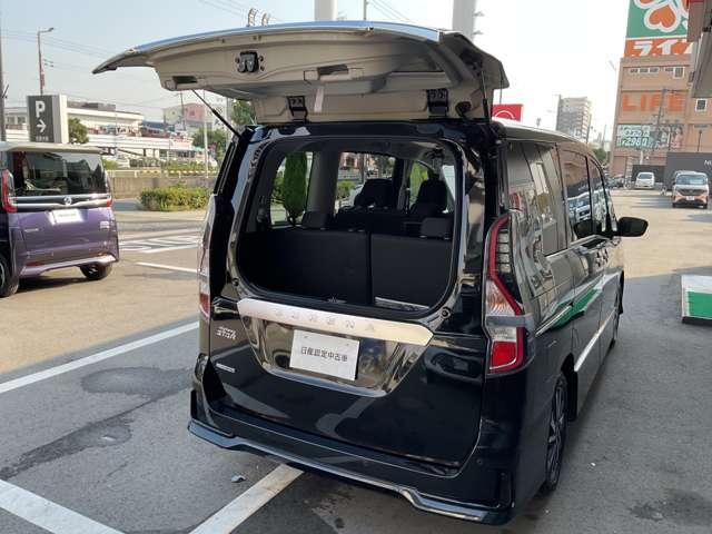 セレナ 2.0 ハイウェイスター V メモリーナビ/プロパイロット/ETC/両側オートスライドドア/LEDヘッドライト/フルセグTV/純正アルミホイール/エマージェンシーブレーキ/踏み間違い防止装置/横滑り防止装置/ハイビームアシスト(32枚目)