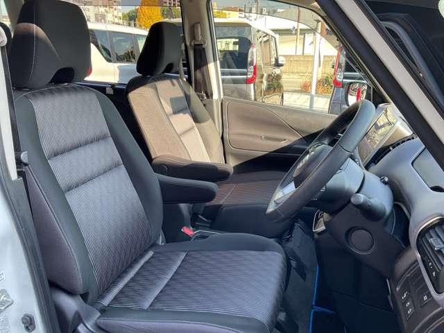 セレナ 1.2 e-POWER ハイウェイスターV プロパイロット エマージェンシーブレーキ/踏み間違え防止/車線逸脱警報/横滑り防止装置/フロント・リヤドライブレコーダー/メモリーナビ/アラウンドビューモニター/ETC2.0/LEDヘッドライト/スマートルームミラー(6枚目)