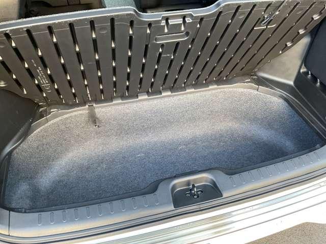 セレナ 1.2 e-POWER ハイウェイスターV プロパイロット エマージェンシーブレーキ/踏み間違え防止/車線逸脱警報/横滑り防止装置/フロント・リヤドライブレコーダー/メモリーナビ/アラウンドビューモニター/ETC2.0/LEDヘッドライト/スマートルームミラー(49枚目)