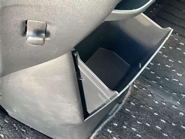 ルークス ６６０　ハイウェイスターＧターボ　プロパイロットエディション　エマージェンシーブレーキ／踏み間違い防止／車線逸脱警報／横滑り防止装置／両側オートスライドドア／メモリーナビ／アラウンドビューモニター／ＥＴＣ／ＬＥＤヘッドライト／インテリジェントキー／ＳＯＳコール（32枚目）