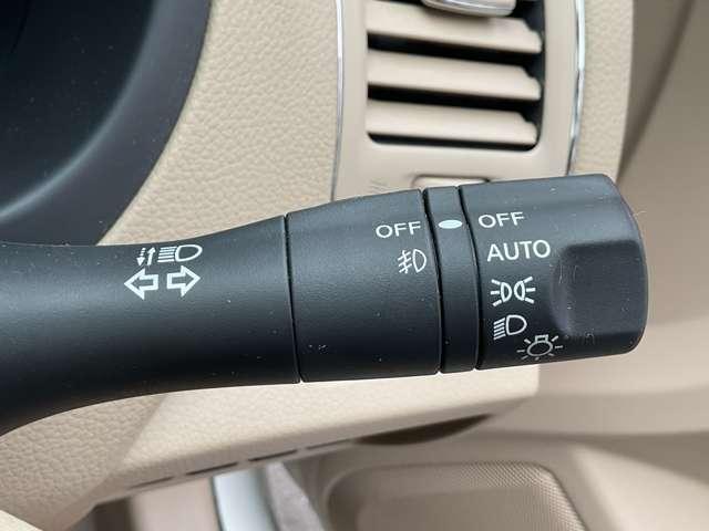 ティアナ ２．５　ＸＶ　ナビＡＶＭパッケージ　スタイリッシュガラスルーフ　地デジＴＶ　シートヒーター　黒革シート　オートクルーズ　ナビ＆ＴＶ　１オーナー　スマートキー　ドライブレコーダー　盗難防止システム　ＬＤＷ　バックモニター　メモリーナビ（32枚目）