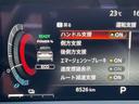 デジタルメーターパネル、中央デジタル部分で安全装備の設定や車両設定など確認出来ます。