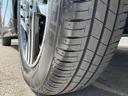 純正アルミホール・サイズは155/65R14。タイヤの溝も十分