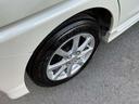 純正アルミホイールを装備しております。タイヤサイズは155/65R14になります。