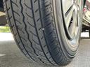 タイヤサイズは195/80R15で107・105L前後のタイヤの加重が異なります。