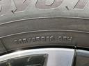 タイヤサイズは205/65R16です