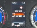 メーターパネル、中央デジタル部分で安全装備の設定や車両設定など確認出来ます。