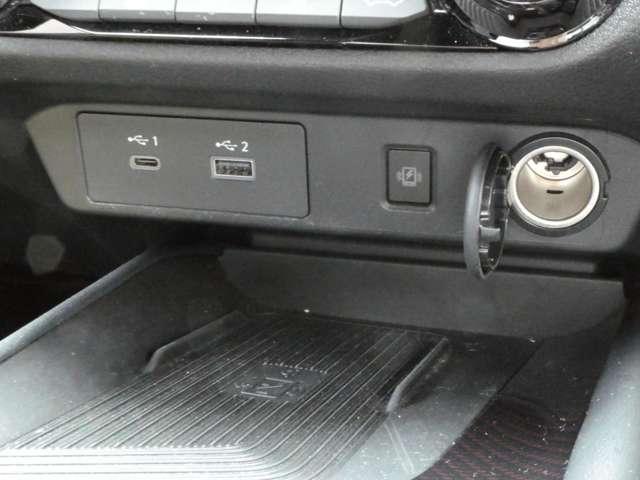 オーラ 1.2 NISMO プロパイロット・ハイビームアシスト・スマ カーテンエアバッグ エマブレ 寒冷地 インテリキー ETC ドラレコ 車線逸脱警報 ワンセグ キーフリーシステム ダブルエアバック アルミホイール 運転席エアバッグ メモリーナビ アイドリングストップ(6枚目)