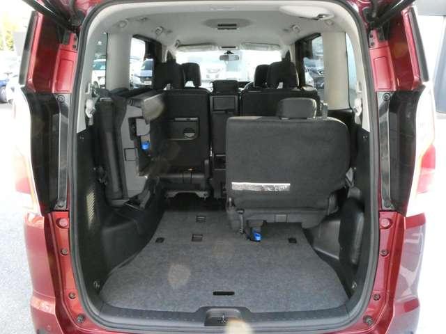 セレナ 2.0 ハイウェイスター Vセレクション ハンズフリー両側オートスライドドア 全周カメラ I-STOP サイドカメラ 両側ASD Aクルーズ ワンオ-ナ-車 車線逸脱 LEDヘッドライト バックカメラ パーキングアシスト ETC 寒冷地仕様 TVナビ キーレス オートエアコン(15枚目)