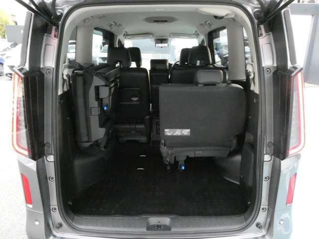 セレナ 1.4 e-POWER ハイウェイスターV プロパイロット 自動(被害軽減)ブレーキ 展示試乗車UP LDP 追従クルーズ LEDランプ バックモニター アルミホイール ドライブレコーダ ETC スマートキー オートエアコン サイドカーテンエアバック ナビTV(12枚目)