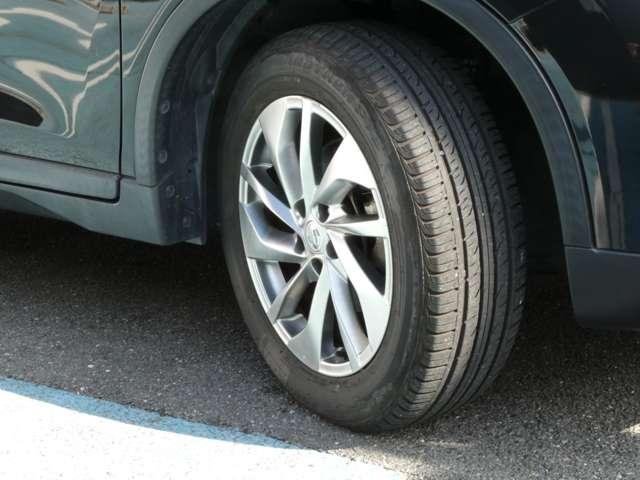 エクストレイル ２０Ｘｔｔ　エマージェンシーブレーキパッケージ　４ＷＤ　エマージェンシーＢ　アイストップ　切替式４ＷＤ　ナビＴＶ　スマートキー　ＬＥＤ　バックカメラ　キーフリー　メモリーナビ　エアバッグ　オートエアコン　アルミホイール　クルコン　ＥＴＣ　パークアシスト（18枚目）