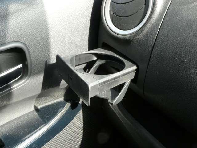 デイズ 660 ハイウェイスターG ハイビームアシスト・アルミホイール・フォ 1オーナ Iストップ Wエアバック スマキー パワーウインドウ アルミ バックモニター ワンセグ ETC付き キーフリーシステム 運転席エアバッグ ABS パワーステアリング ナビTV メモリーナビ(8枚目)