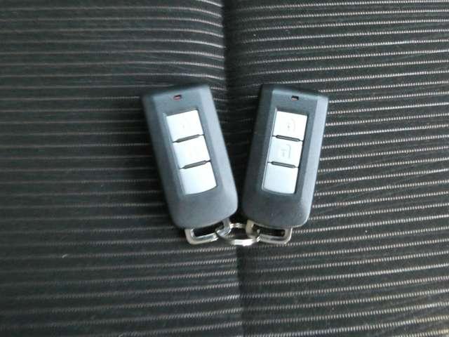 デイズ 660 ハイウェイスターG ハイビームアシスト・アルミホイール・フォ 1オーナ Iストップ Wエアバック スマキー パワーウインドウ アルミ バックモニター ワンセグ ETC付き キーフリーシステム 運転席エアバッグ ABS パワーステアリング ナビTV メモリーナビ(14枚目)