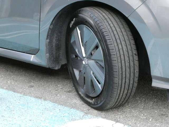 ノート １．２　Ｘ　ハイビームアシスト・スマートルームミラー　リアカメラ　衝突被害軽減ブレ－キ　全方位カメラ　ＥＴＣ付　ＬＥＤヘッドライト　レーンアシスト　インテリジェントキー　ワンオーナー　ドラレコ　アイドリングストップ　盗難防止システム　ワンセグＴＶ　ＡＢＳ（20枚目）