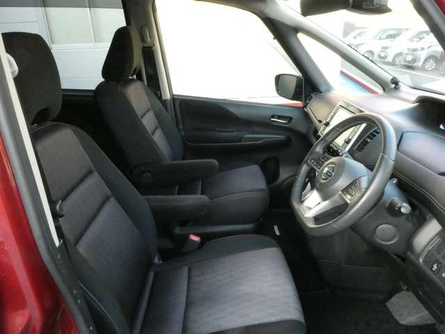 セレナ 2.0 ハイウェイスター VセレクションII バックモニタ 全周囲モニタ 寒冷地 Pアシスト インテリキー LEDライト ETC車載器 オートクルーズコントロール サイドエアバッグ 記録簿 ドライブレコーダー メモリ-ナビ アルミ(11枚目)