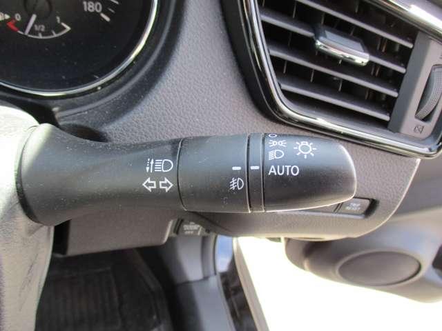 20Xi プロパイロット ナビ&TV 全周囲モニター 被害軽減ブレーキ アイスト 車線逸脱 ドラレコ LEDヘッドライト オートエアコン スマートキー 禁煙 ETC アルミホイール 盗難防止システム ABS(18枚目)