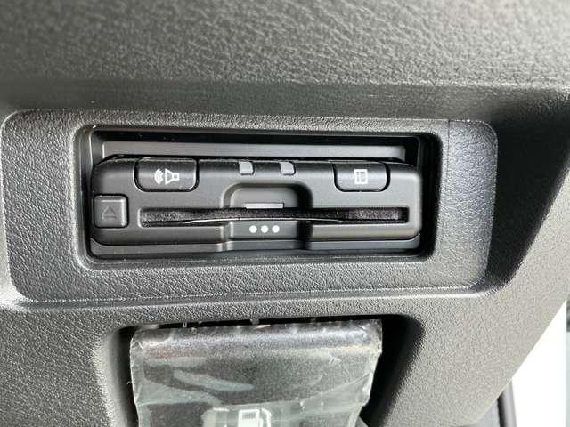 ノート １．２　Ｘ　純正９インチメモリーナビ　ＥＴＣ　バックカメ　リアカメラ　衝突被害軽減ブレ－キ　ＥＴＣ付　禁煙車　ＬＥＤヘッドライト　レーンアシスト　インテリジェントキー　ワンオーナー　ドラレコ　アイドリングストップ　盗難防止システム　ワンセグＴＶ　ＴＶナビ（15枚目）