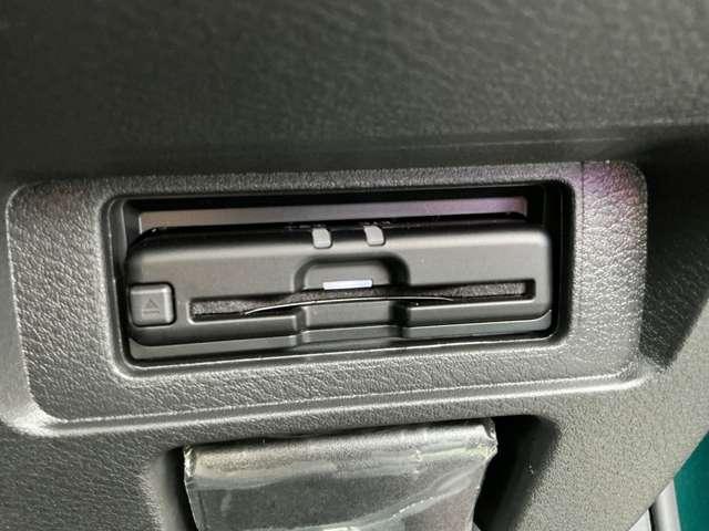 オーラ Ｇ　レザーエディション　９インチディーラーオプションナビ　ワンオーナ　追突防止　レーダークルーズ　車線逸脱警報装置　禁煙車　ＬＥＤ　ドライブレコーダー　盗難防止　バックモニター　ＥＴＣ　インテリジェントキー　メモリーナビゲーション　ＡＷ　キーレスエントリー（14枚目）
