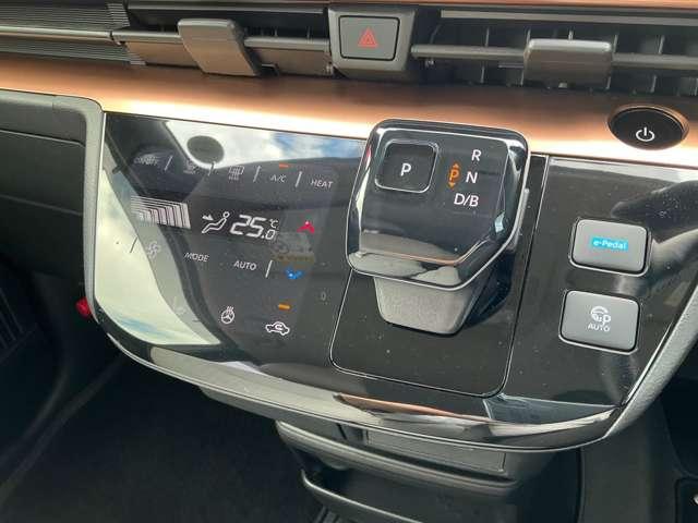 サクラ G プロパイロット シートヒーター アラウンドビュ ワンオーナ 踏み間違い防止アシスト LEDヘッドランプ スマートキー 禁煙車使用 LDW 盗難防止システム オートエアコン ETC バックカメラ ドライブレコーダー ABS ナビTV(5枚目)