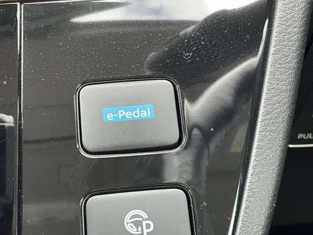 サクラ G プロパイロット シートヒーター アラウンドビュ ワンオーナ 踏み間違い防止アシスト LEDヘッドランプ スマートキー 禁煙車使用 LDW 盗難防止システム オートエアコン ETC バックカメラ ドライブレコーダー ABS ナビTV(6枚目)