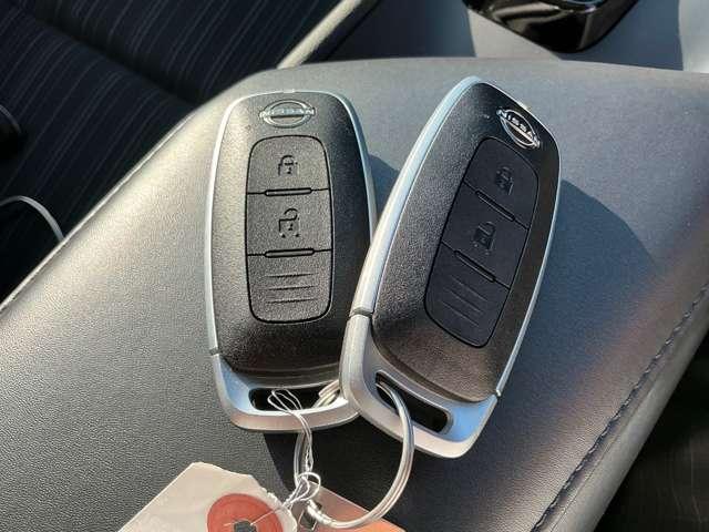 ノート 1.2 X 純正メモリーナビ アラウンドビュー リアカメラ 衝突被害軽減ブレ-キ 全方位カメラ ETC付 禁煙車 LEDヘッドライト レーンアシスト インテリジェントキー ワンオーナー ドラレコ アイドリングストップ 盗難防止システム ワンセグTV(17枚目)