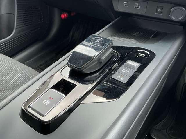 ノート １．２　Ｘ　日産コネクト９インチナビ　ＥＴＣ２．０　リアカメラ　衝突被害軽減ブレ－キ　全方位カメラ　ＥＴＣ付　禁煙車　ＬＥＤヘッドライト　レーンアシスト　インテリジェントキー　ワンオーナー　ドラレコ　アイドリングストップ　盗難防止システム　ワンセグＴＶ（11枚目）