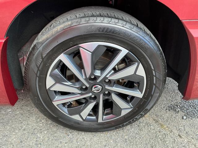 セレナ ハイウェイスター　Ｖ　ガソリンエンジン車　プロパイロット　サイドエアバッグ　アラウンドビュ－　１オナ　アルミ　衝突被害軽減　ＬＤＰ　エアバッグ　両側オートスライドドア　ＬＥＤライト　インテリジェントキー　禁煙　サイドカメラ　メモリーナビ　アイドリングストップ（39枚目）