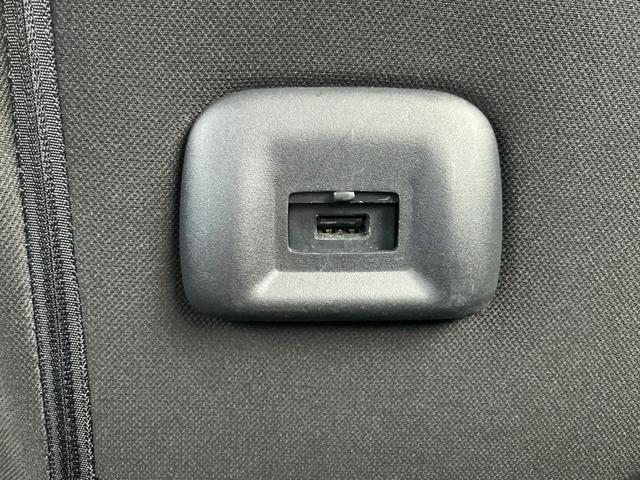 セレナ ハイウェイスター　Ｖ　ガソリンエンジン車　プロパイロット　サイドエアバッグ　アラウンドビュ－　１オナ　アルミ　衝突被害軽減　ＬＤＰ　エアバッグ　両側オートスライドドア　ＬＥＤライト　インテリジェントキー　禁煙　サイドカメラ　メモリーナビ　アイドリングストップ（40枚目）