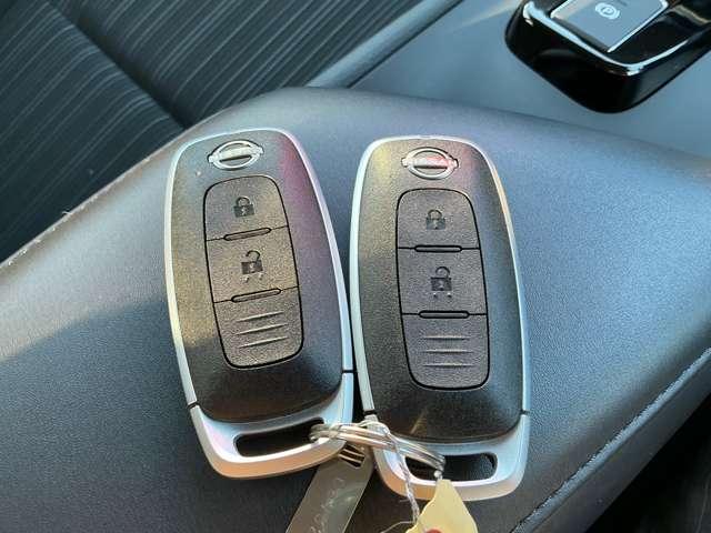 ノート １．２　Ｘ　日産オリジナルナ９インチビゲーション　リアカメラ　衝突被害軽減ブレ－キ　ＥＴＣ付　禁煙車　ＬＥＤヘッドライト　レーンアシスト　インテリジェントキー　ワンオーナー　ドラレコ　盗難防止システム　ワンセグＴＶ　ＴＶナビ　サイドカーテンエアバック（16枚目）