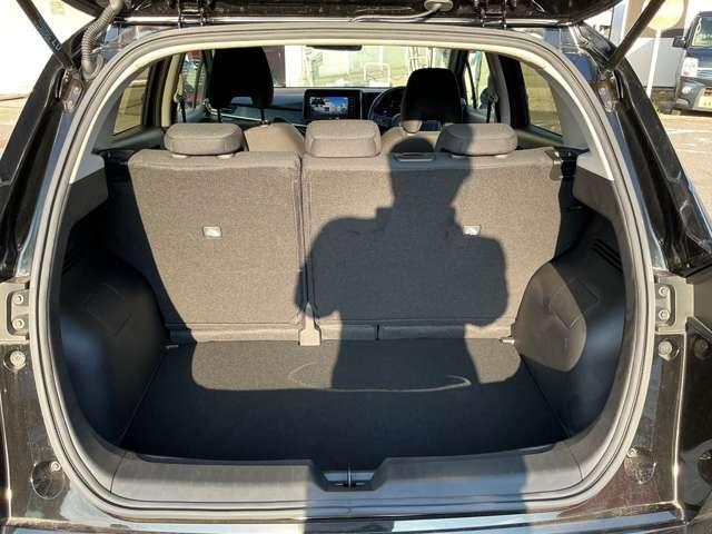 ノート １．２　Ｘ　日産オリジナルナ９インチビゲーション　リアカメラ　衝突被害軽減ブレ－キ　ＥＴＣ付　禁煙車　ＬＥＤヘッドライト　レーンアシスト　インテリジェントキー　ワンオーナー　ドラレコ　盗難防止システム　ワンセグＴＶ　ＴＶナビ　サイドカーテンエアバック（20枚目）